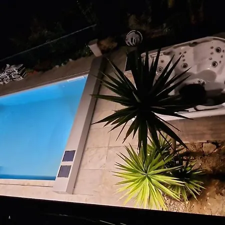 ヴィラ Victory Garda Relais - Swimming Pool-jacuzzi-bbq ソイアーノ・デル・ラーゴ